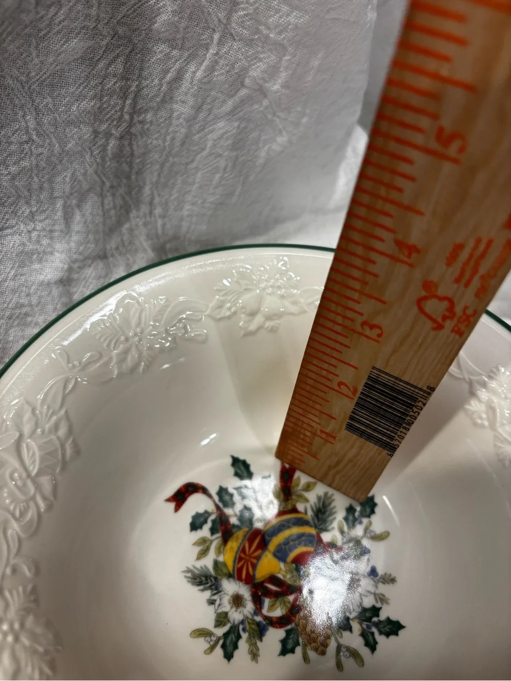 3 MIKASA Holiday Season Cereal Bowls DB 901 Christmas